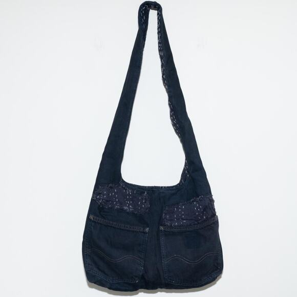Upcycled denim carhartt hobo bag / shoulder bag - Picture 1 of 8